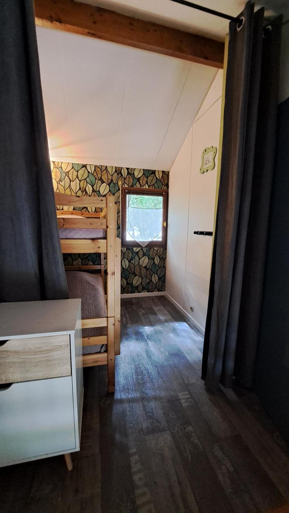 Les Petits Chassezac Villa Grospierres Exteriör bild