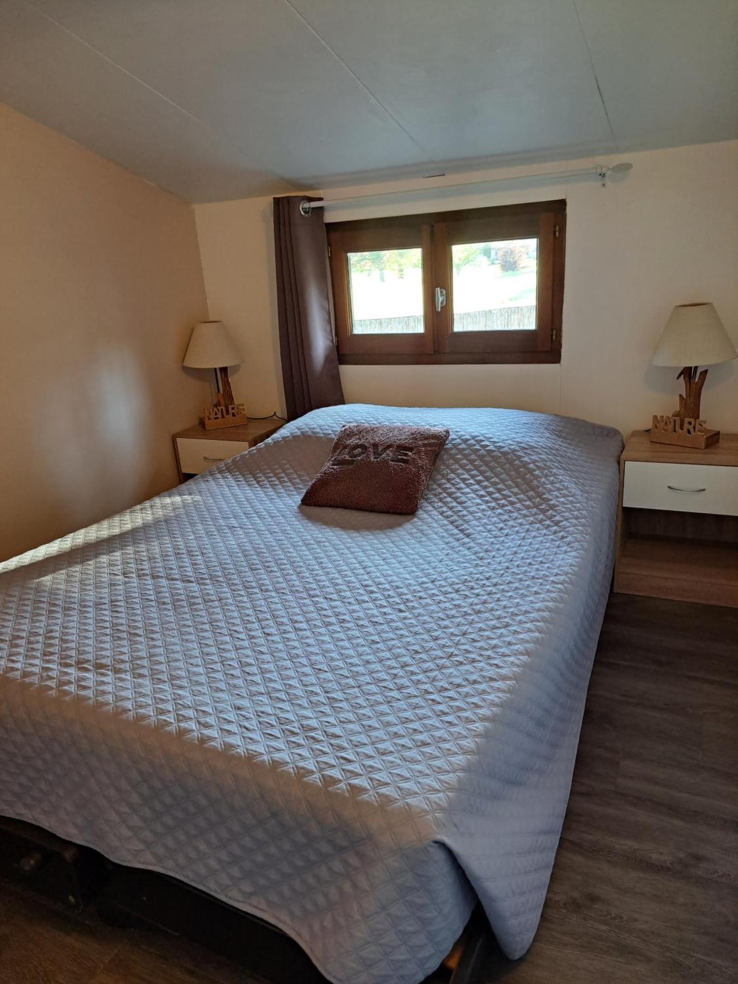 Les Petits Chassezac Villa Grospierres Exteriör bild