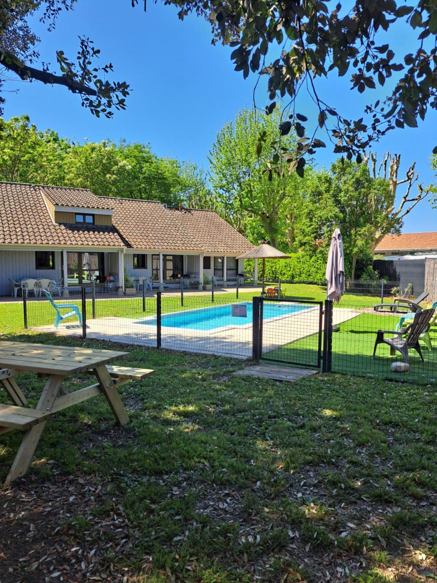 Les Petits Chassezac Villa Grospierres Exteriör bild